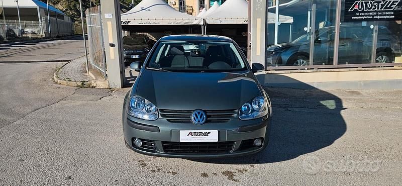Usata VW Golf IV Comfortline 140 CV (102 kW) 2004 Grigio Berlina