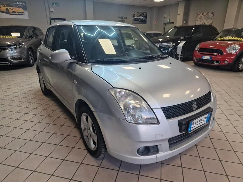 Argento Usata 2007 Suzuki Swift GL Due volumi | 2200 € (Ottimo prezzo) - Immagine 1/4