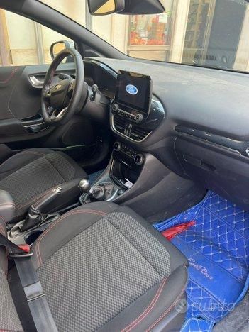 Begagnad Ford Puma 125 HK (91 kW) 2022 Grå Sportkupé
