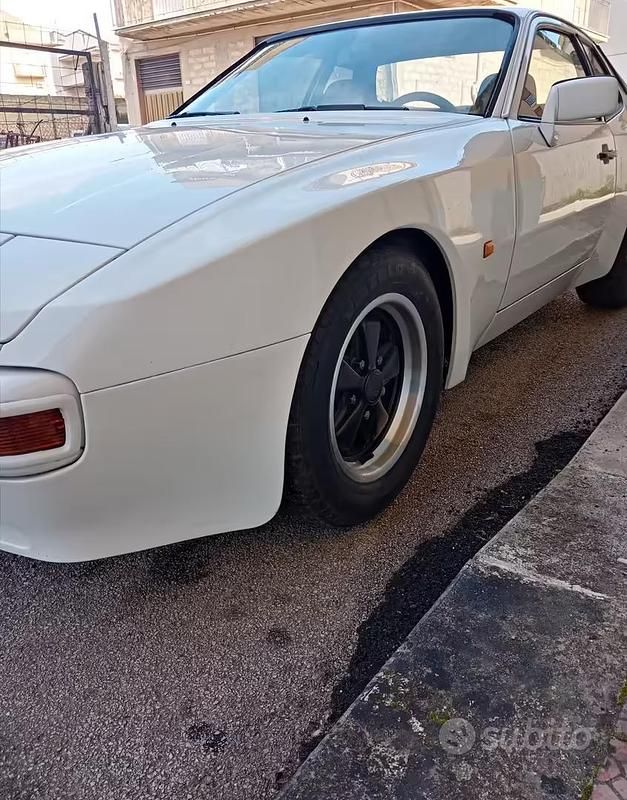 Usata Porsche 944 163 CV (119 kW) 1983 Bianco Coupé