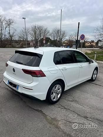 Usata VW Golf VIII 150 CV (110 kW) 2023 Bianco Berlina