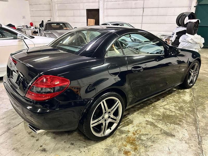 Usata Mercedes SLK200 2LOOK Edition 184 CV (135 kW) 2009 Nero Cabrio