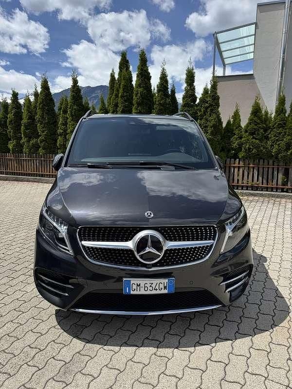 Usata Mercedes V300 Avantgarde Edition 239 CV (175 kW) 2023 Monovolume