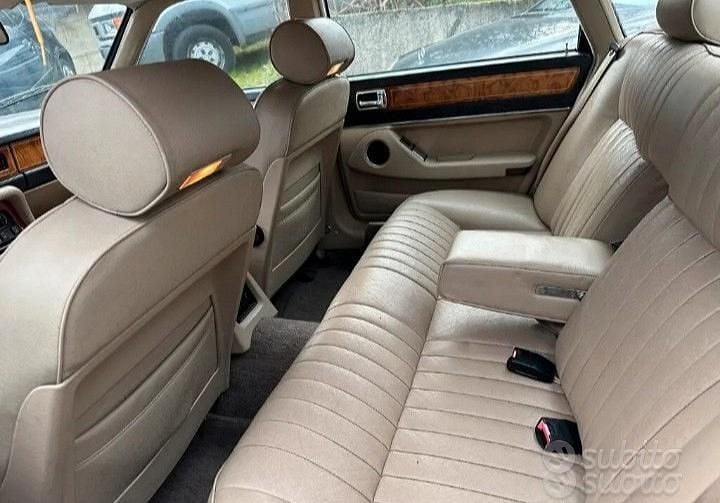 Usata Jaguar XJ 199 CV (146 kW) 1990 Rosso Berlina