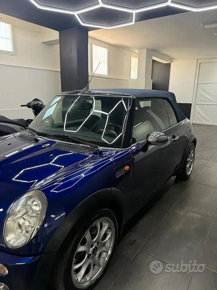 Usata Mini Cooper Cabriolet 116 CV (85 kW) 2005 Blu Cabrio