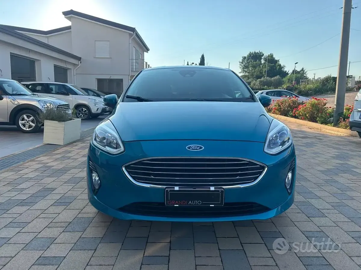 Usata Ford Fiesta Titanium 86 CV (63 kW) 2018 Blu Utilitaria