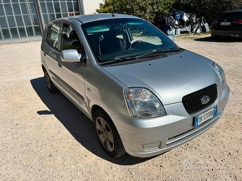 Usata Kia Picanto 65 CV (47 kW) 2006 Utilitaria