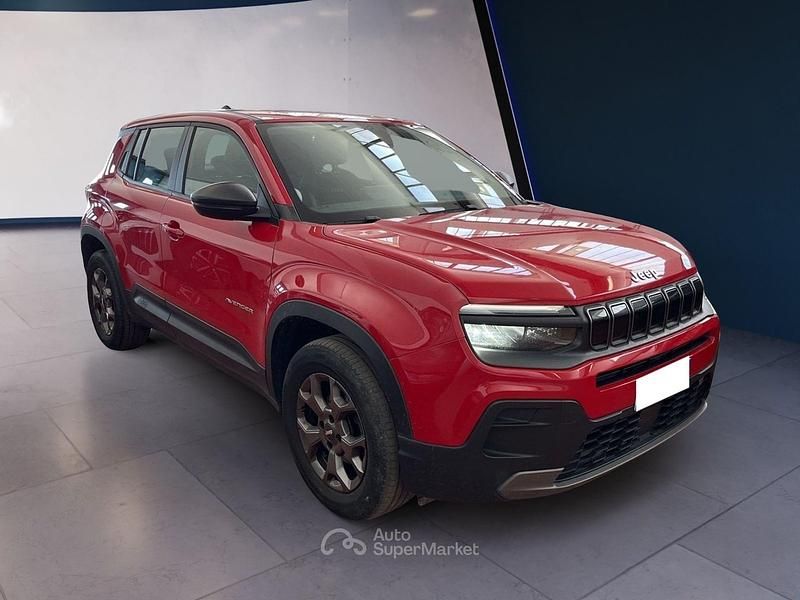Usata Jeep Avenger Longitude 101 CV (74 kW) 2023 Rosso SUV