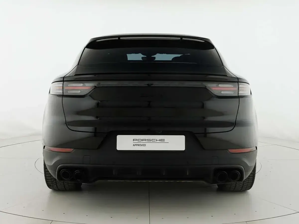 Usata Porsche Cayenne 462 CV (339 kW) 2022 A1 nero SUV