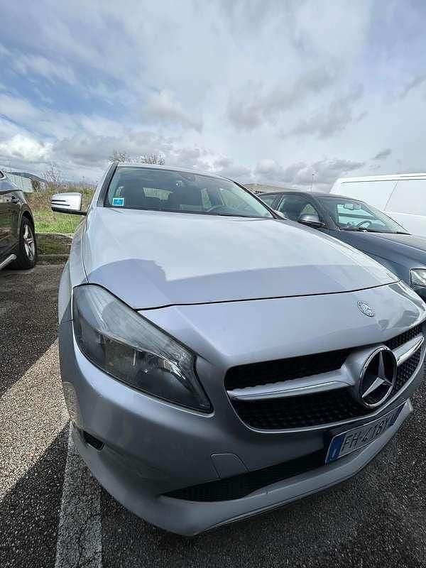 Usata Mercedes A160 Edition 90 CV (66 kW) 2017 Grigio Berlina