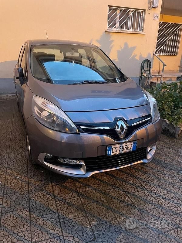 Usata Renault Scénic III XMOD 2013 Grigio Berlina