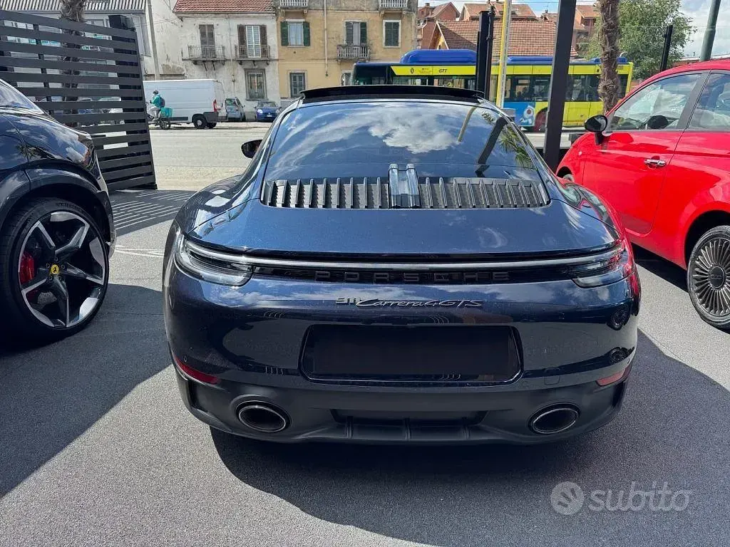 Usata Porsche 911 Carrera 4 GTS 480 CV (353 kW) 2021 Blu metallizzato Coupé