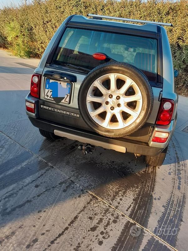 Grigio Usata 2006 Land Rover Freelander 2 SUV | 5500 € (Molto cara) - Immagine 1/4
