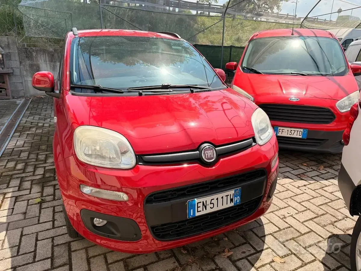 Usata Fiat Panda 69 CV (50 kW) 2012 Rosso Utilitaria