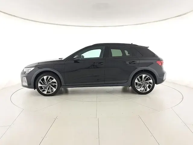 Usata Audi A3 Ambiente 204 CV (150 kW) 2025 Nero mito metallizzato Berlina