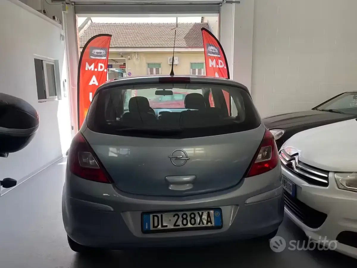 Usata Opel Corsa Enjoy 75 CV (55 kW) 2007 Blu Utilitaria