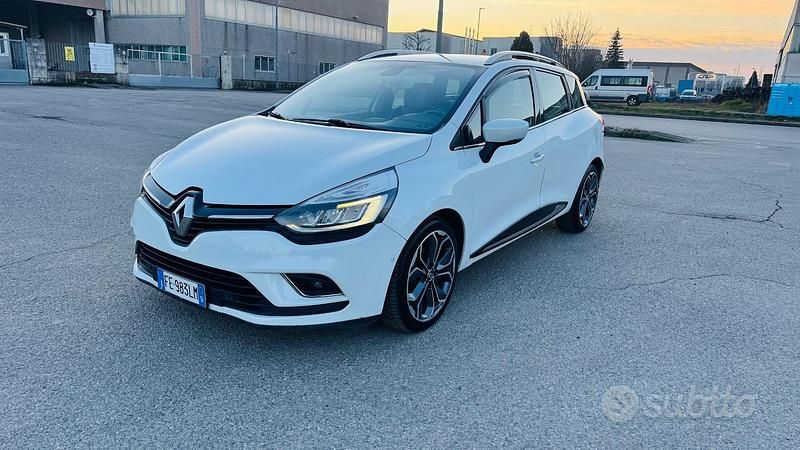 Usata Renault Clio GrandTour 90 CV (66 kW) 2016 Bianco Station wagon