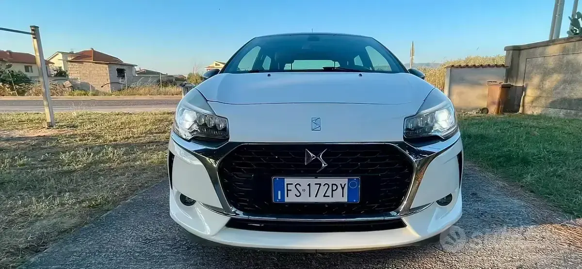 Usata DS Automobiles DS3 So Chic 75 CV (55 kW) 2018 Bianco Utilitaria