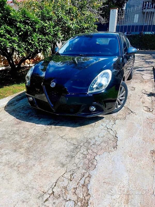 Usata Alfa Romeo Giulietta 105 CV (77 kW) 2016 Nero Utilitaria