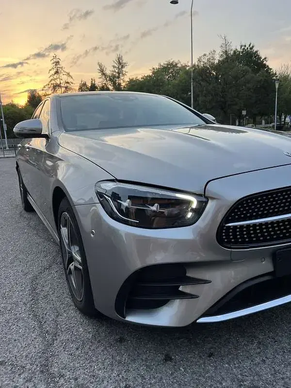 Usata Mercedes E300 Premium 211 CV (155 kW) 2022 Berlina