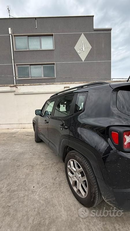 Usata Jeep Renegade 120 CV (88 kW) 2016 Nero SUV