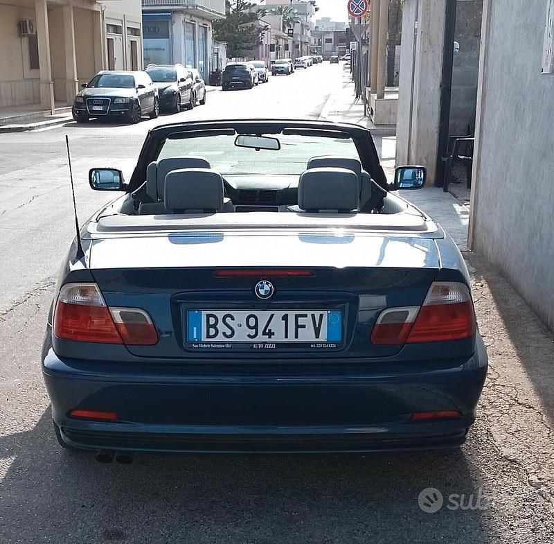 Usata BMW 320 Cabriolet 170 CV (125 kW) 2001 Blu Cabrio