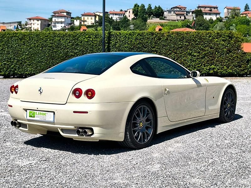 Usata Ferrari 612 540 CV (397 kW) 2008 Bianco Coupé