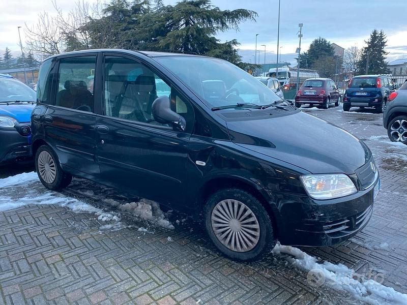 Usata Fiat Multipla Dynamic 119 CV (87 kW) 2009 Nero Monovolume