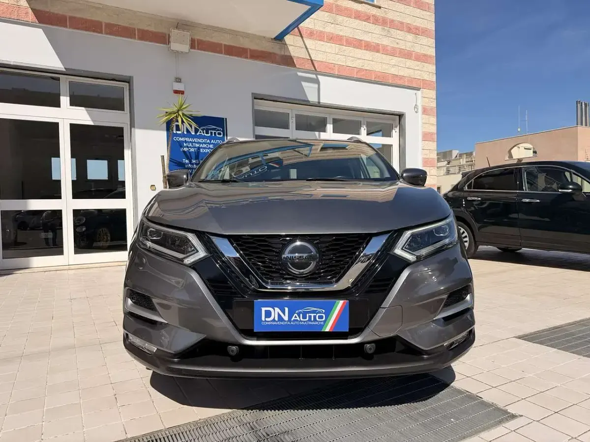 Usata Nissan Qashqai Tekna 159 CV (116 kW) 2019 Grigio SUV
