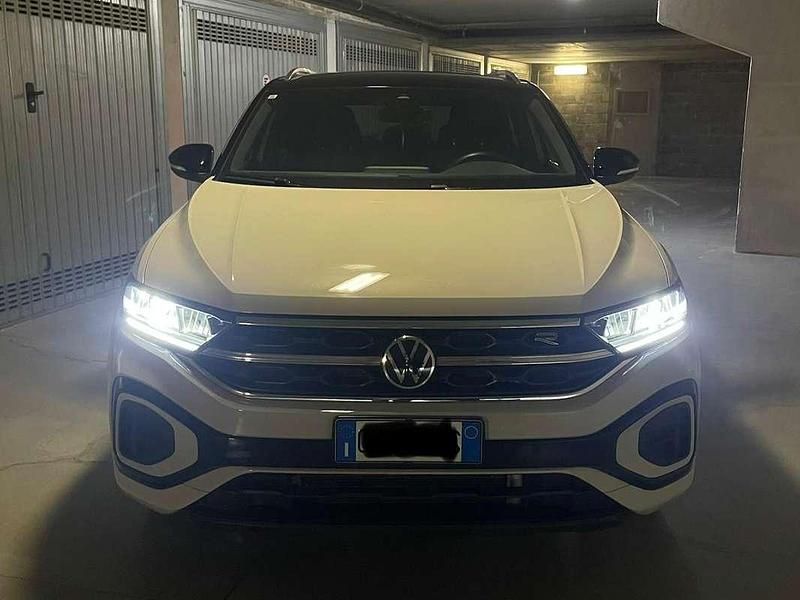 Usata VW T-Roc R-line 150 CV (110 kW) 2024 Bianco SUV
