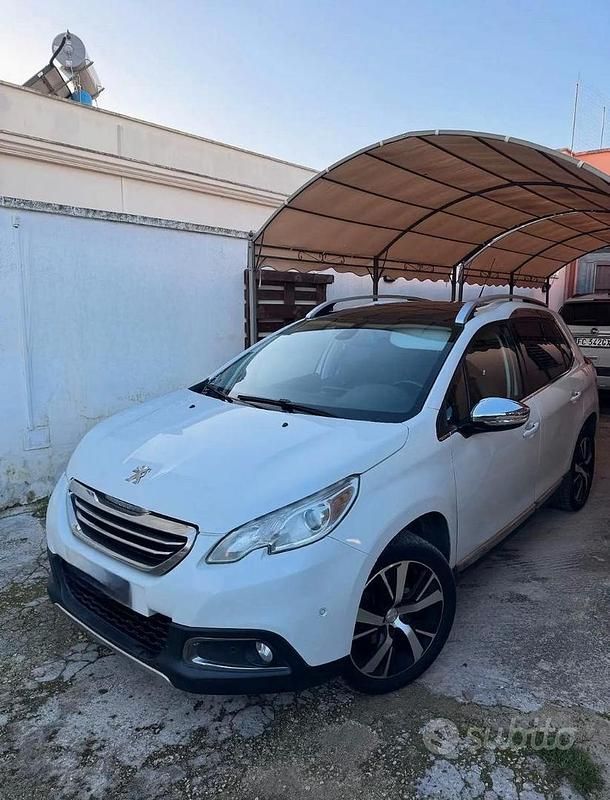Usata Peugeot 2008 115 CV (84 kW) 2014 Bianco SUV