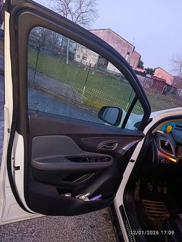 Usata Opel Mokka Cosmo 131 CV (96 kW) 2014 Bianco SUV