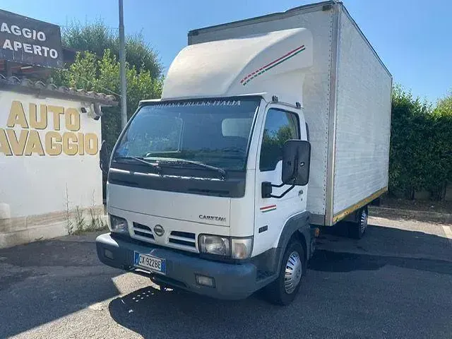 Usata Nissan Cabstar 125 CV (91 kW) 2005 Bianco Pick-up