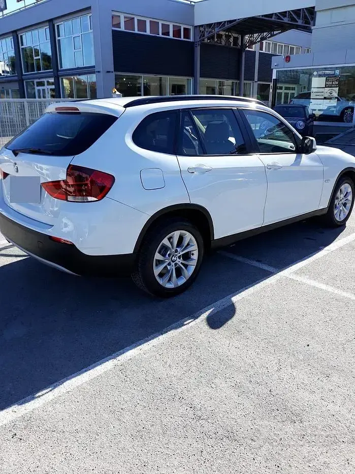 Usata BMW X1 177 CV (130 kW) 2011 Bianco SUV
