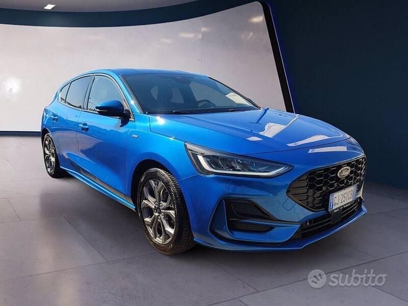 Usata Ford Focus ST-Line X 125 CV (91 kW) 2023 Blu Berlina