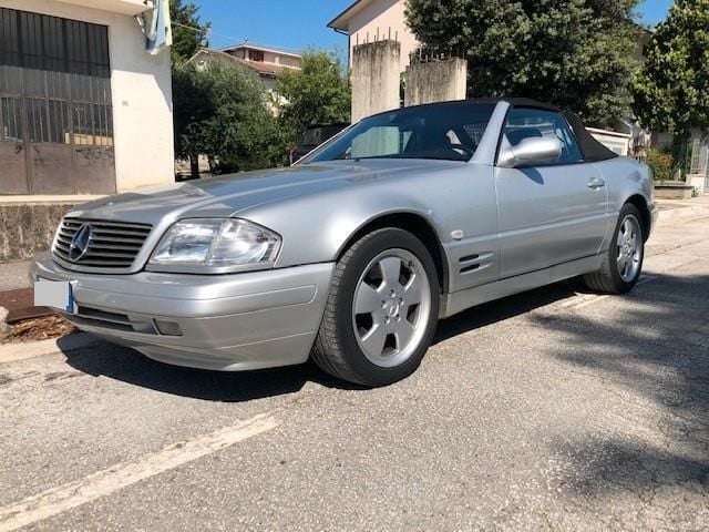 Usata Mercedes SL320 Elegance 224 CV (164 kW) 2000 Argento Cabrio