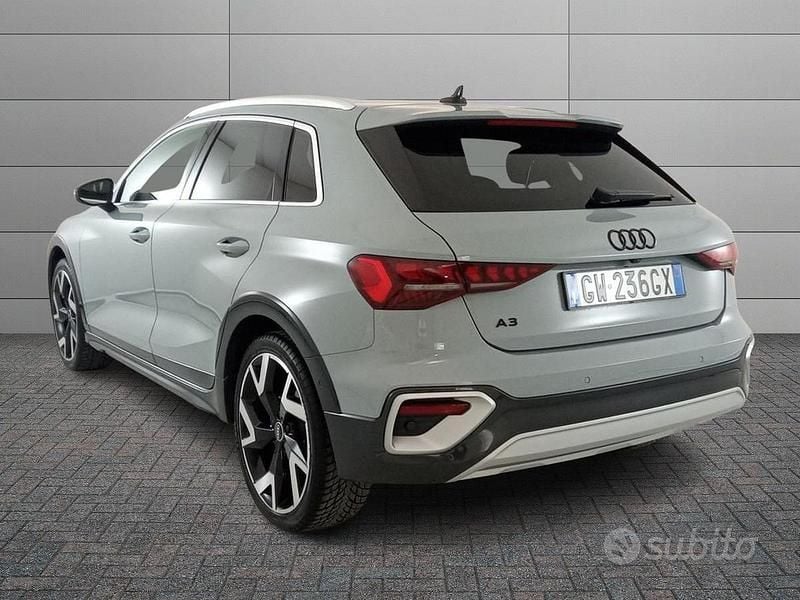 Usata Audi A3 Ambiente 150 CV (110 kW) 2024 Grigio Berlina