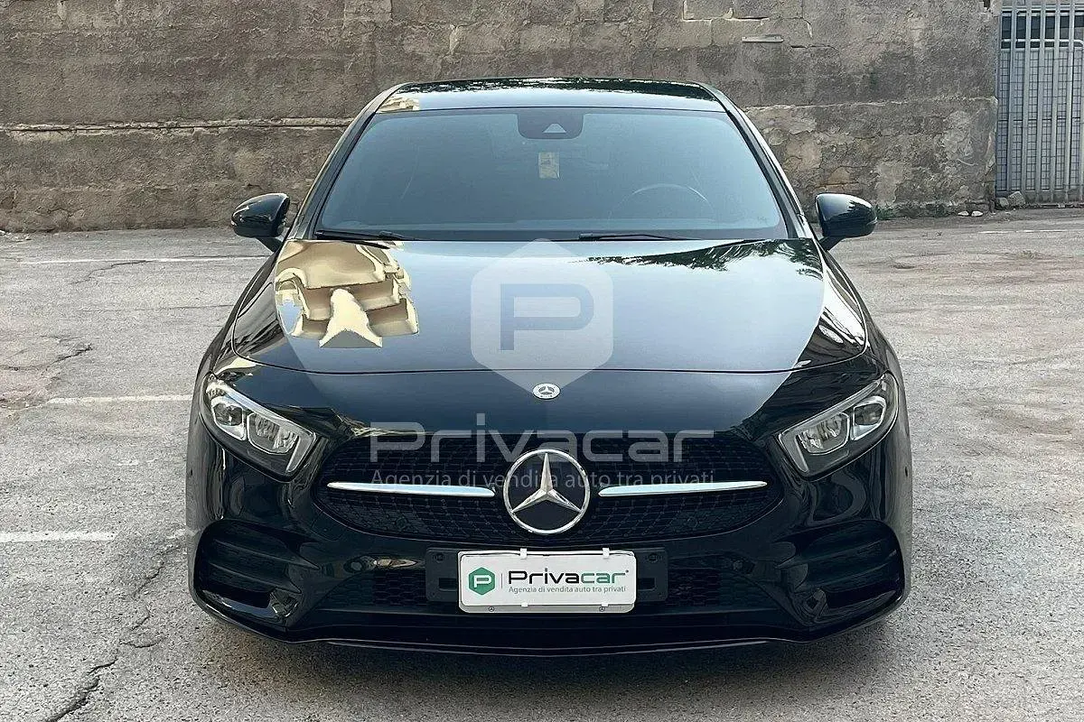 Usata Mercedes A180 Premium 116 CV (85 kW) 2022 Nero Berlina