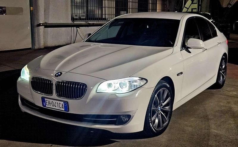 Usata BMW 530 204 CV (150 kW) 2011 Bianco Berlina