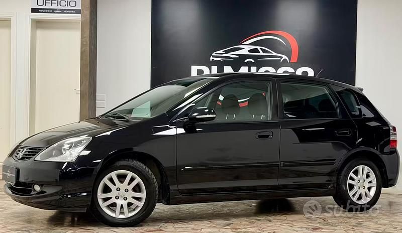 Usata Honda Civic ES 101 CV (74 kW) 2004 Nero Berlina