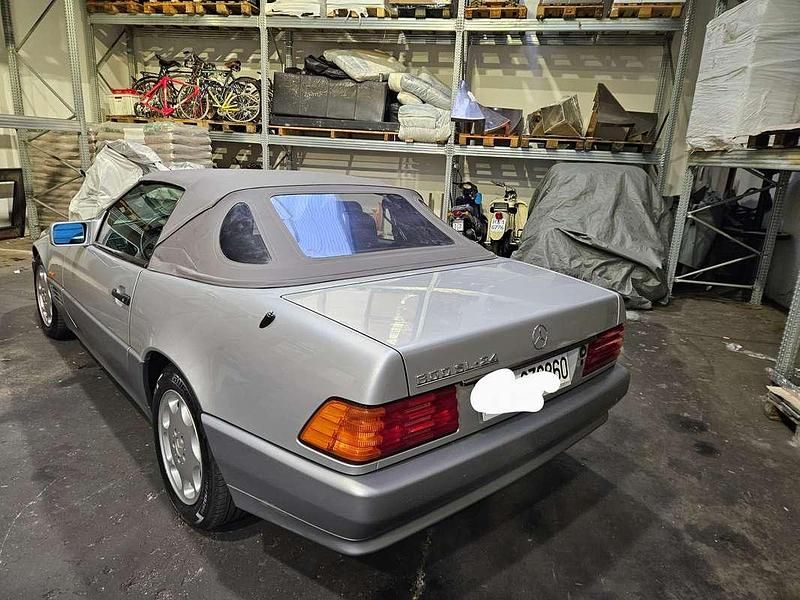 Usata Mercedes SL300 231 CV (169 kW) 1993 Argento Cabrio