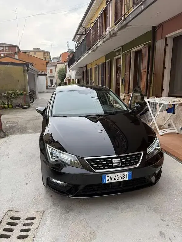 Usata Seat Leon 131 CV (96 kW) 2020 Berlina