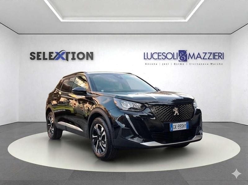 Usata Peugeot 2008 Allure 101 CV (74 kW) 2023 Nero SUV