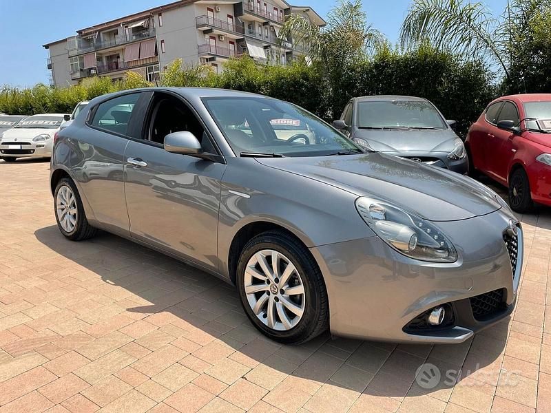 Usata Alfa Romeo Giulietta 120 CV (88 kW) 2017 Bianco Utilitaria