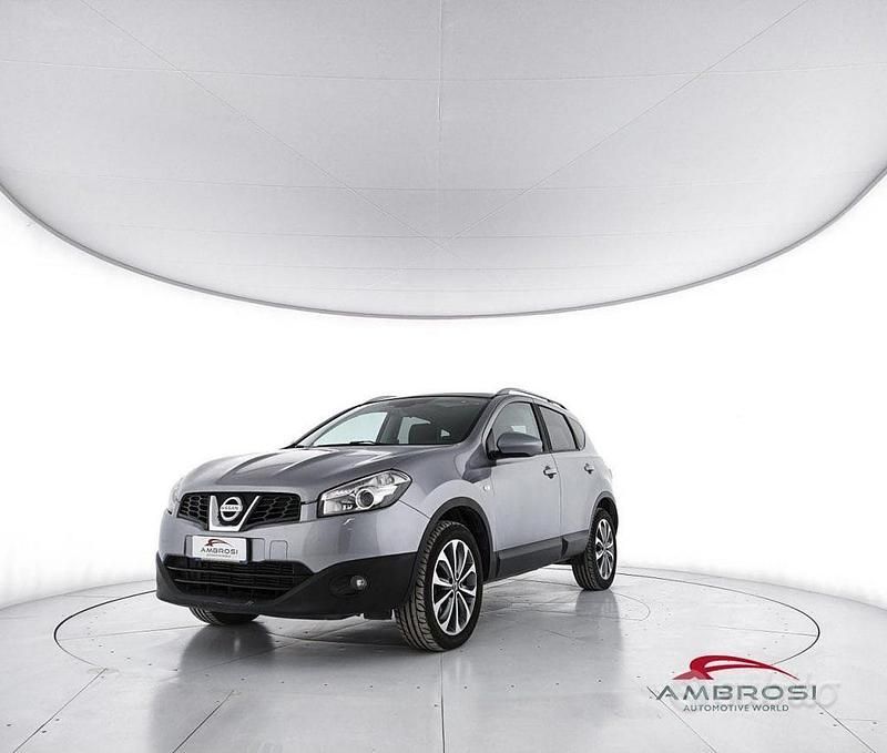 Usata Nissan Qashqai N-TEC 150 CV (110 kW) 2010 Grigio SUV