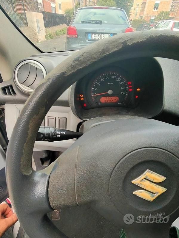 Usata 2009 Suzuki Alto Due volumi | 1000 € (Super prezzo) - Immagine 1/4