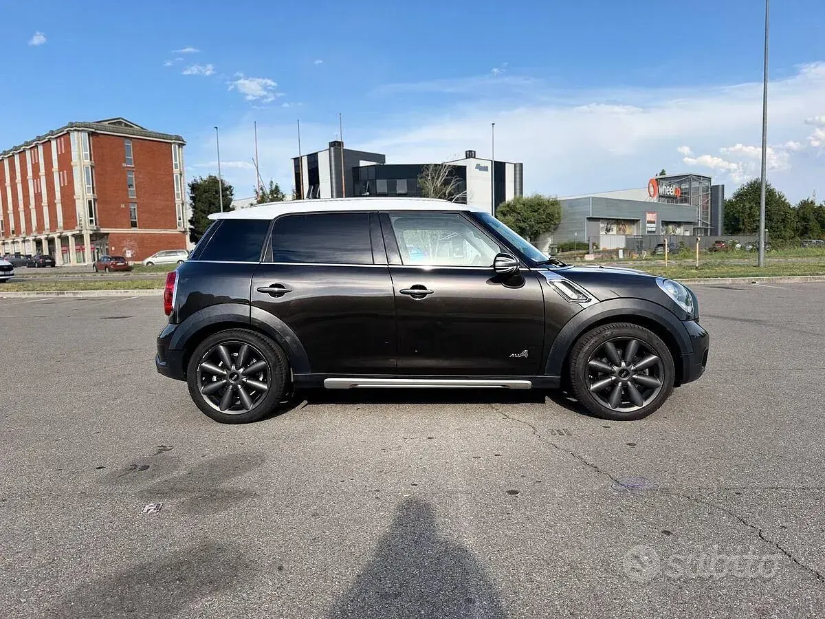 Usata Mini Cooper SD Countryman 143 CV (105 kW) 2015 Marrone SUV