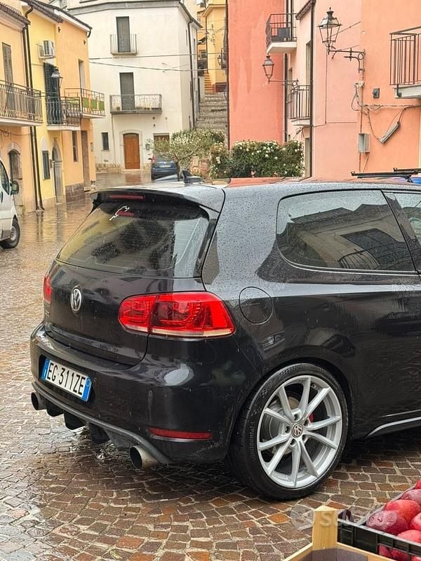 Usata VW Golf GTI 210 CV (154 kW) 2011 Coupé