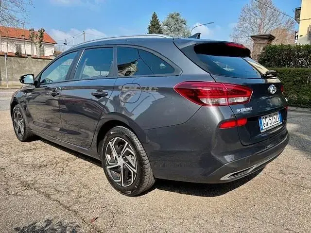 Begagnad Hyundai i30 Prime 135 HK (99 kW) 2021 Grå Kombi