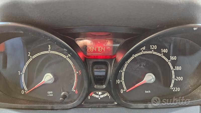 Gebraucht Ford Fiesta Titanium 95 PS (69 kW) 2011 Kleinwagen
